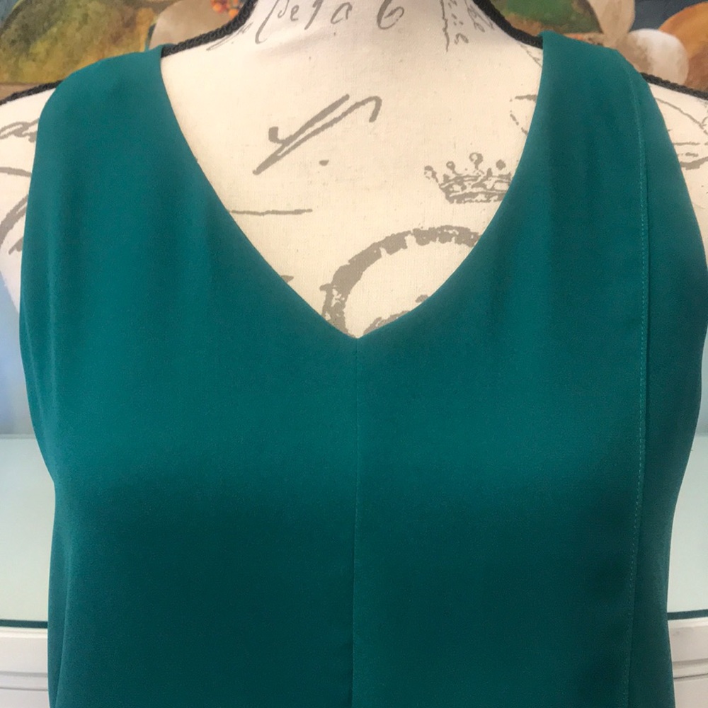 🌺 Joan Vass New York Sleeveless Blouse.